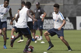 Marquinhos Gabriel treina para recuperar posio na equipe titular