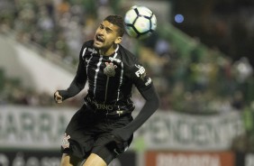 O zagueiro Lo Santos superou as expectativas e foi o nome do jogo contra a Chapecoense