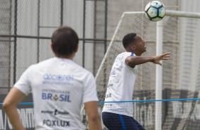 J treina no CT de olho no Botafogo