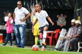 Suellen na partida contra o Taubat, pelo Campeonato Paulista Feminino