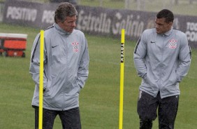 Walmir Cruz e Flvio Furlan no primeiro treino aps eliminao para o Flamengo, pela Copa do Brasil