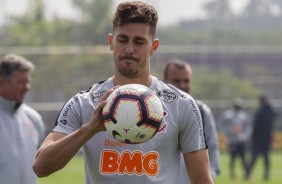 Danilo Avelar no ltimo treino preparatrio para embate contra o Fluminense
