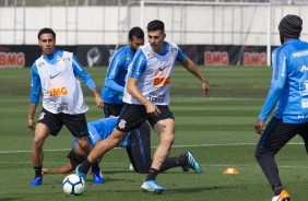 Gabriel, Avelar e companhia no treino do Corinthians durante essa tera-feira no CT Joaquim Grava