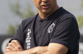 Treinador Fbio Carille no treino do Corinthians durante essa tera-feira no CT Joaquim Grava