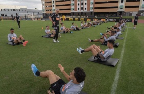 Jogadores do Corinthians treinam na tarde desta tera-feira na Flrida
