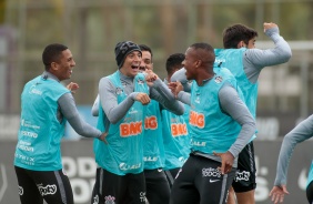 Dav, Mantuan e Xavier no ltimo treino do Corinthians antes do jogo contra o Sport
