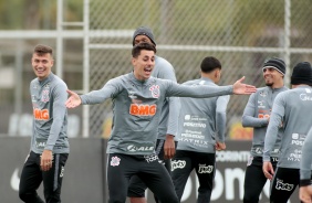 Piton, Avelar e Fagner no ltimo treino do Corinthians antes do jogo contra o Sport