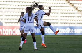 Gabi Nunes comemorando gol contra o El Nacional, pela Libertadores Feminina