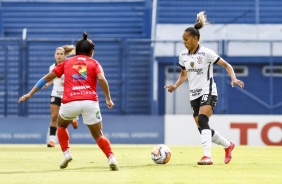 Atacante Adriana em ao contra o Santiago Morning pela Libertadores Feminina 2020 neste domingo