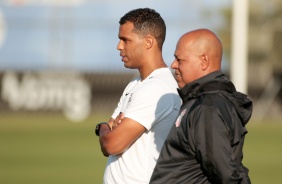 Fernando Lzaro e Mauro da Silva durante treino do Corinthians no CT Dr. Joaquim Grava