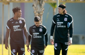 Gil, Fagner e Cssio durante o ltimo treino do Corinthians antes do jogo contra o Amrica-MG