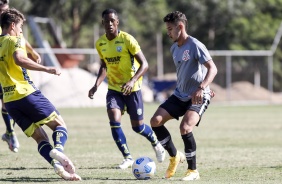 Keven Vinicius durante jogo-treino entre Corinthians e Caldense pela categoria Sub-20