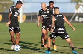 Lo Natel, Fbio Santos e companhia durante treinamento do Corinthians no CT Dr. Joaquim Grava