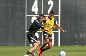 Varanda durante o treino do Corinthians no CT Joaquim Grava