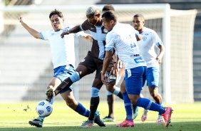 Gabriel Lima durante jogo entre Corinthians e Ava, pelo Brasileiro de Aspirantes
