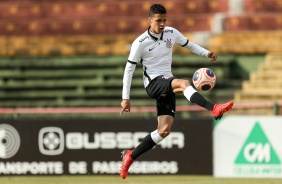 Matheus Arajo durante jogo contra a Portuguesa, pelo Campeonato Paulista Sub-20