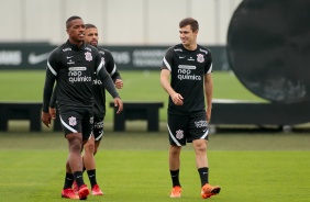Xavier, Vitinho e Piton no treino de reapresentao do Corinthians no CT Joaquim Grava
