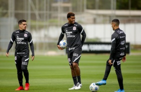 Fagner, Gil e Gabriel durante treino preparatrio para o Drbi entre Corinthians e Palmeiras