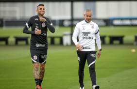 Luan e Sylvinho durante treino preparatrio para o Drbi entre Corinthians e Palmeiras