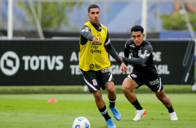 Gabriel e Du durante ltimo treino do Corinthians antes do jogo contra o Cuiab