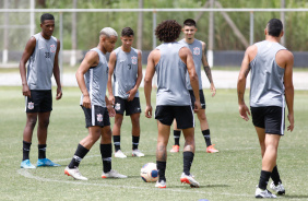 Robert, Pedrinho, Pedro, Reginaldo e Lo Man no ltimo treino do Corinthians antes da estreia na Copinha