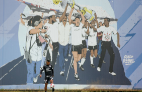 Paulinho durante apresentao do elenco do Corinthians para temporada 2022