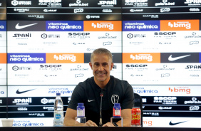 Sylvinho falou com a imprensa antes da estreia no Campeonato Paulista, contra a Ferroviria