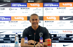 Sylvinho vai reencontrar a torcida do Corinthians no dia 25, na Neo Qumica Arena