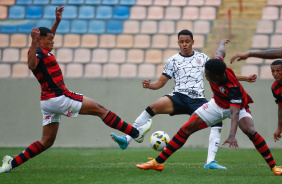 Arthur Sousa durante o duelo contra o Flamengo pelo Brasileiro Sub-20