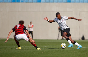 Vitor Meer durante o duelo contra o Flamengo pelo Brasileiro Sub-20