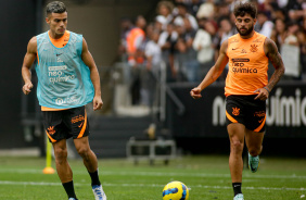 Fausto Vera e Yuri Alberto em treino aberto do Corinthians