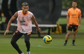 Fausto Vera no treino do Corinthians
