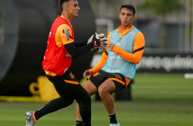 Donelli e Giovane durante treino de encerramento antes de jogo com o Santos