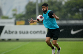 Bruno Mndez em ao durante treino do Corinthians no CT Joaquim Grava