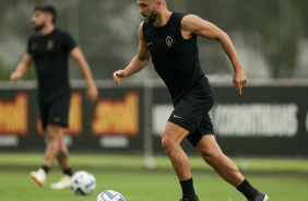 Jnior Moraes durante treinamento do Corinthians