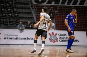 Pietro comemora gol durante jogo entre Corinthians e Bragana pelo Paulista de Futsal