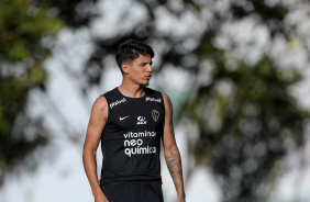 Caetano durante preparao do Corinthians para jogo decisivo da Copa do Brasil