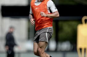 Rodrigo Garro durante treino do Corinthians