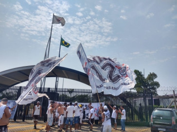 Grupo de torcedores protestou por melhores resultados do Corinthians 
