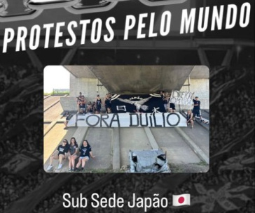 Protesto contra a diretoria do Corinthians no Japo