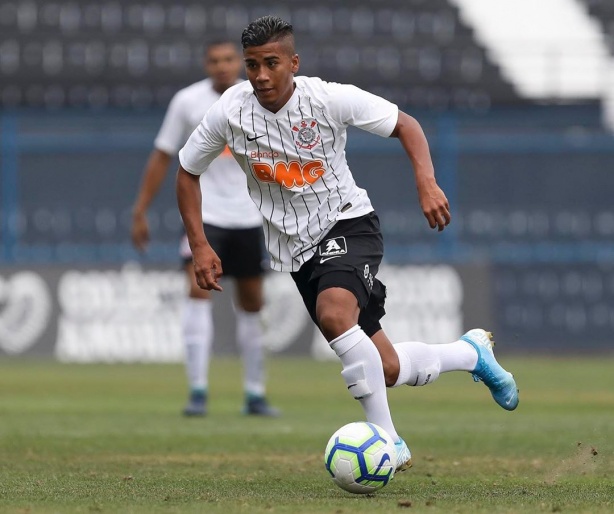 Juan David atuou apenas uma vez pelo Corinthians, mas pode receber novas oportunidades