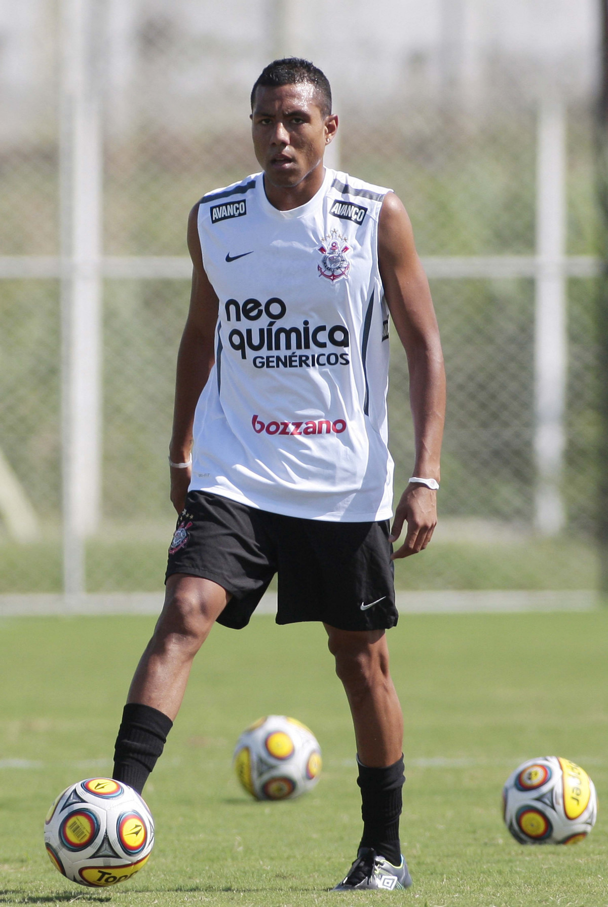 Luiz Ramirez do Corinthians durante treino realizado no centro de treinamento joaquim grava