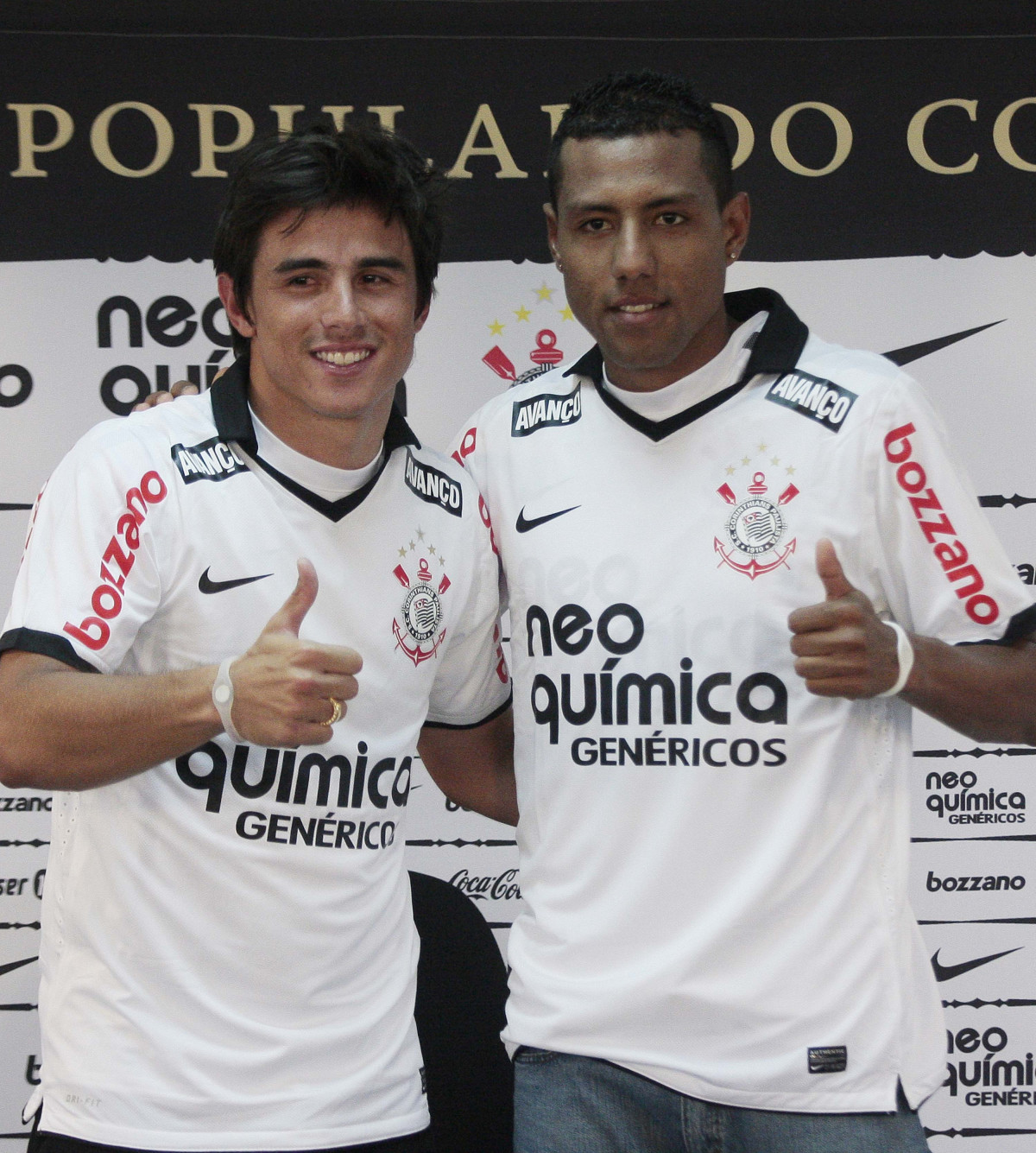 William e Luiz Ramrez foram apresentadas como novos jogadores do Corinthians durante treino realizado no centro de treinamento joaquim grava