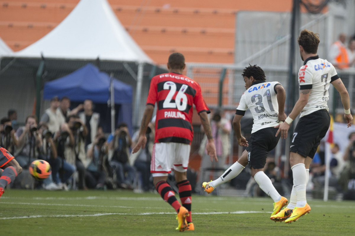Nos vestirios antes da partida entre Corinthians x Flamengo, realizada esta tarde no estdio do Pacaembu, 17 rodada do Campeonato Brasileiro de 2013
