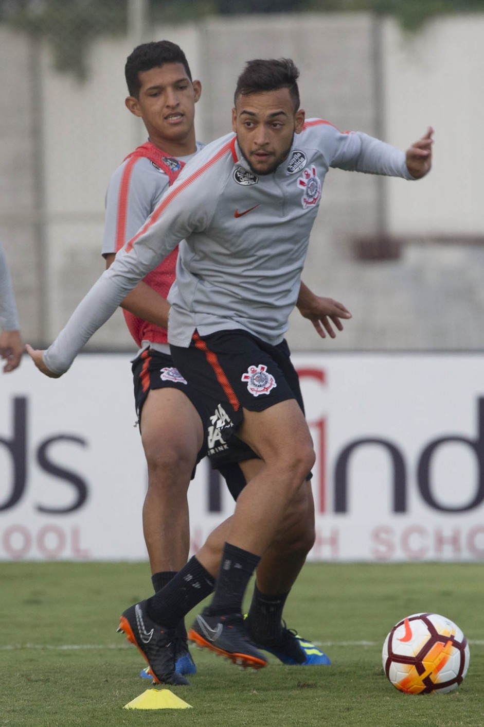 Maycon treina para enfrentar o Millonarios, na Arena Corinthians, pela Libertadores