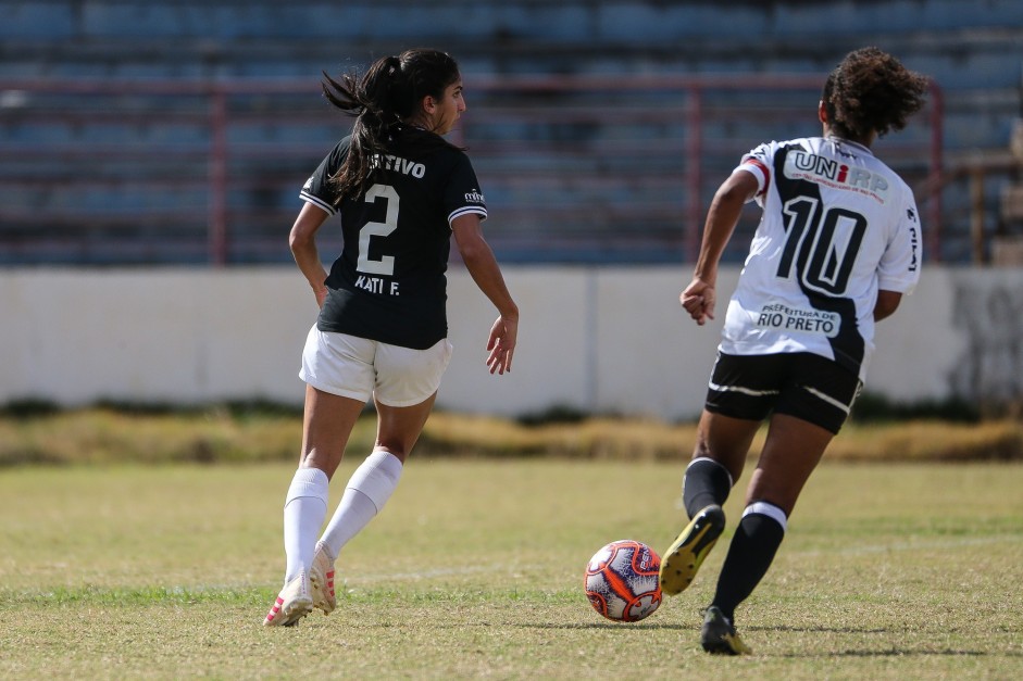 Katiscia no jogo contra a Ponte Preta pelo Campeonato Paulista Feminino