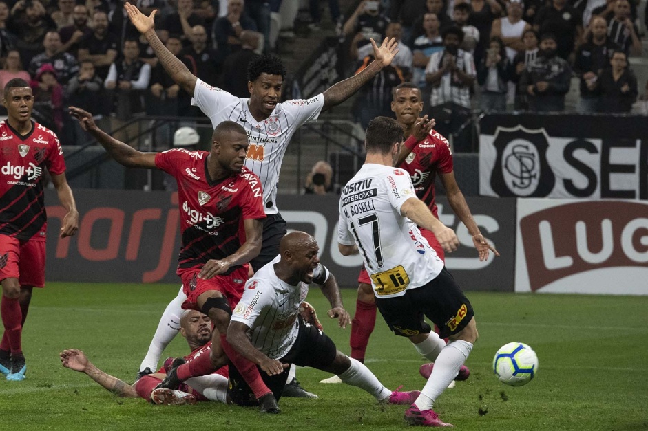 Corinthians tem vantagem em restrospecto geral diante do Athletico