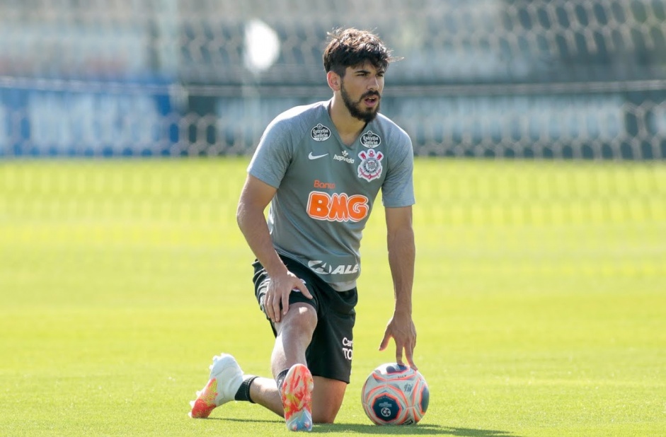 Bruno Mndez pode ter chance em nova funo no Corinthians