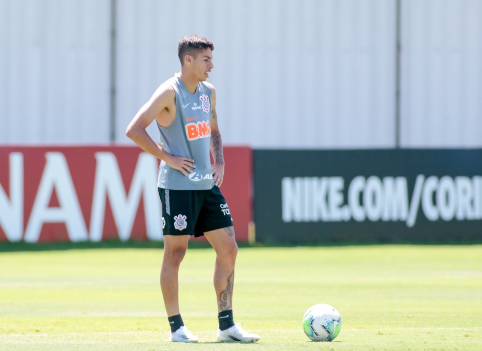 Gabriel Pereira segue treinando para jogo diante o Gois, pelo Brasileiro