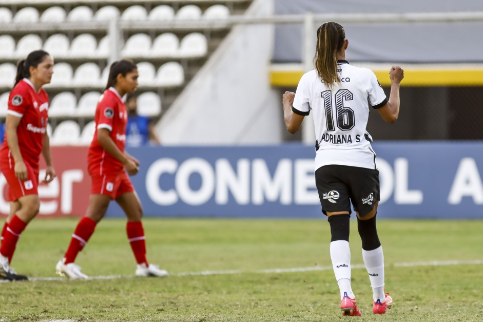 Adriana no jogo entre Corinthians e Amrica de Cali, pela Copa Libertadores Feminina